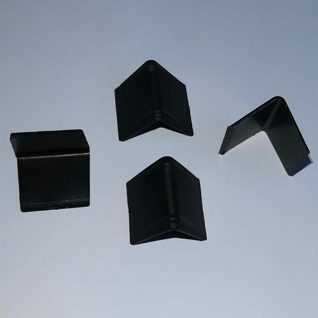 Protecteur de bord en plastique 27 x 27x 1,5 x 36 mm